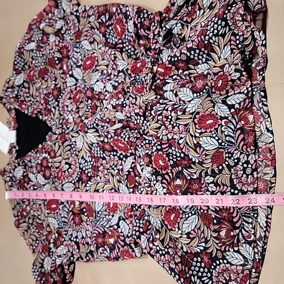 Liz Claiborne Size PS Navy Floral Blouse, Tie Waist, Faux Wrap, V Neck, NEW - Picture 8 of 13